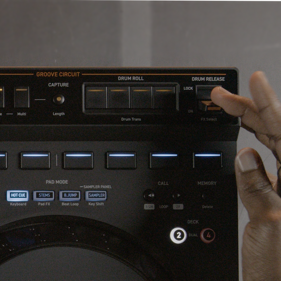 Groove Circuit on DDJ-GRV6 Pioneer DJ Controller by AlphaTheta