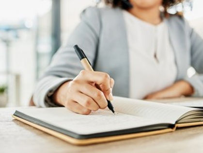 Registrar em ata ou confiar na memória? A diferença entre “achar que decidiu” e realmente decidir