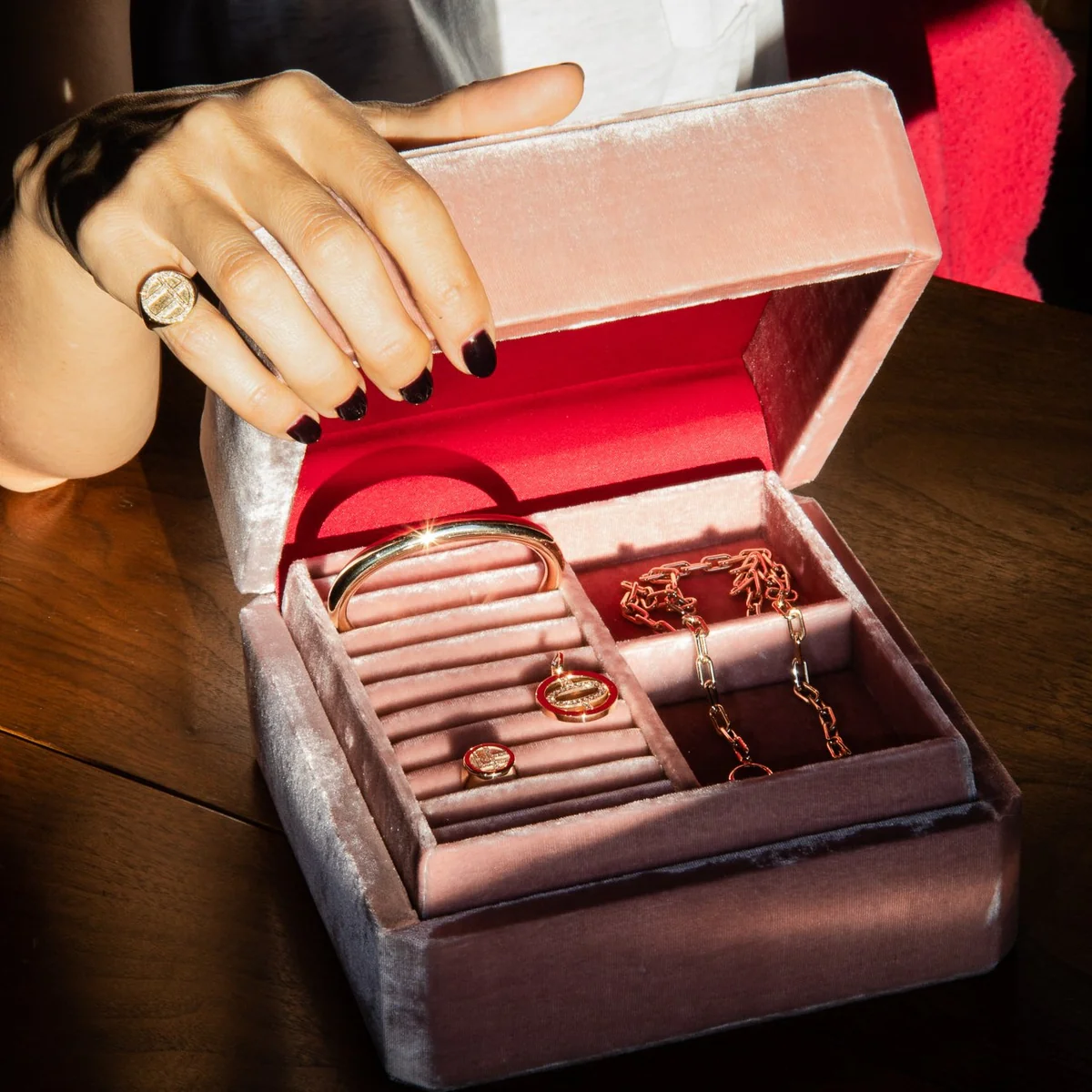 Women's Jewelry Gift Guide Jewelry Box