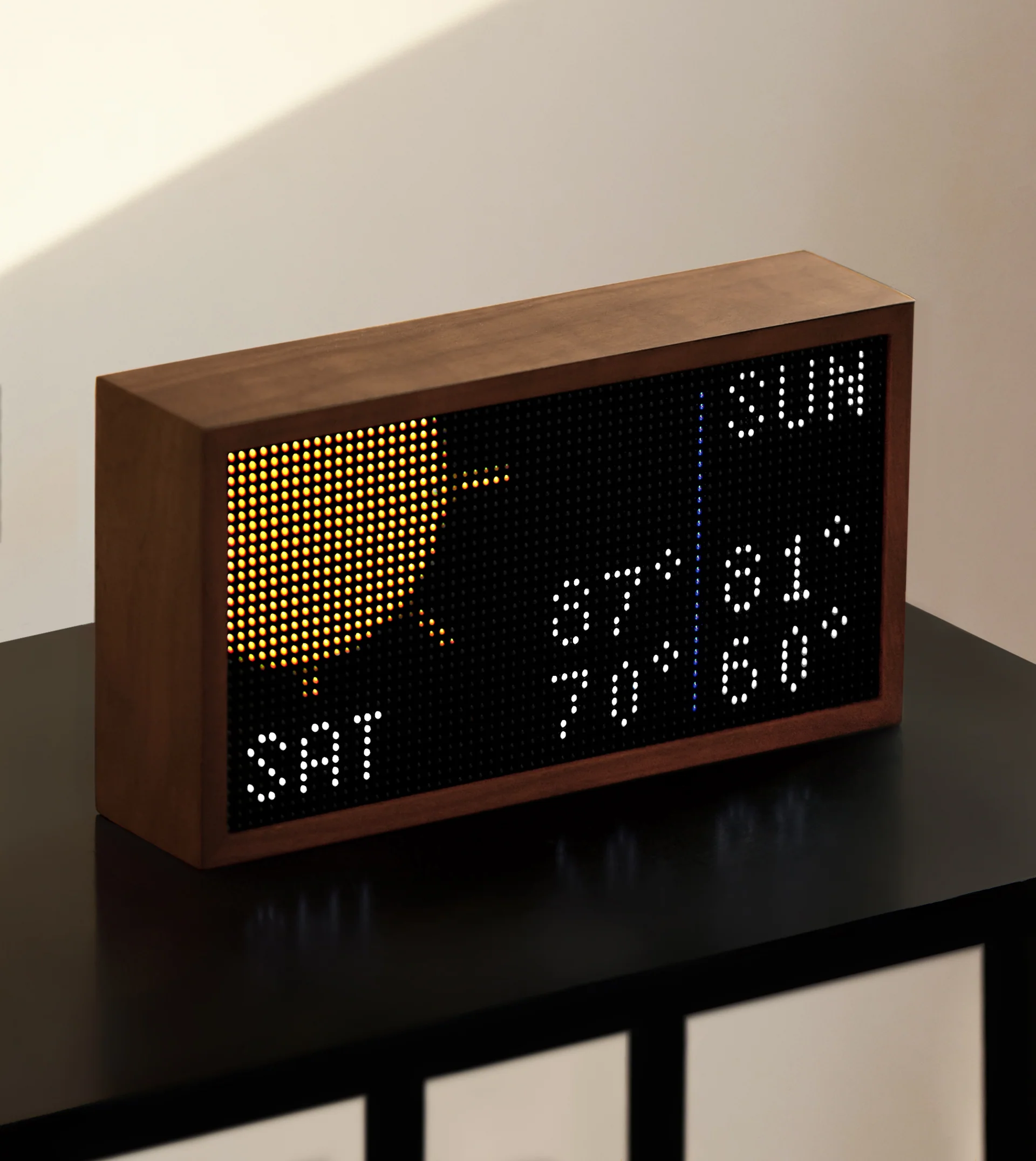 Digital Display Teen Boys and Young Adult Men Gift Guide 