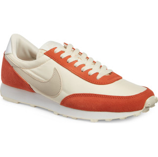Travel Essentials As Gifts Nike Daybreak Sneaker