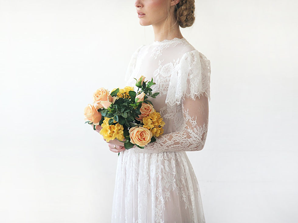 Thumbnail: Woodland Vintage Lace Wedding Dress #1206