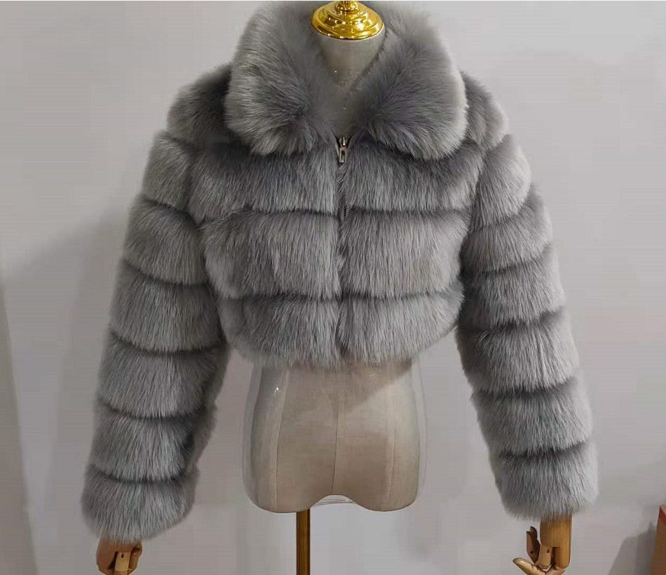 Thumbnail: Winter Fashion Design Fur Jacket Women Comfortable Faux Fur