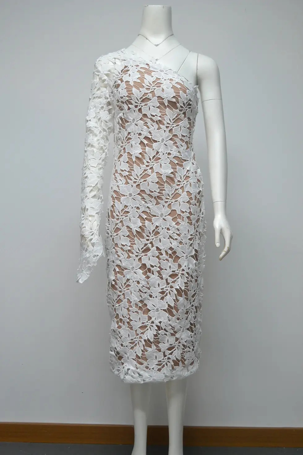 Thumbnail: Wholesale Clothing Women's Double Layer One Shoulder Lace Banda