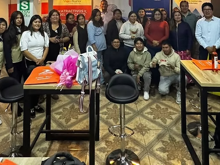 ViveMásViajandoByFraveo presente en un cocktail de DMC de distintas regiones del Perú.