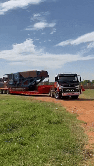 MaxiTow truck