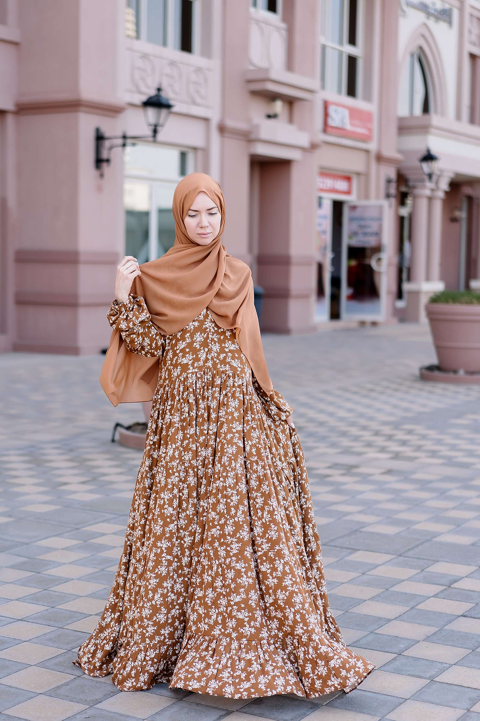 Thumbnail: Brown flower print dress 