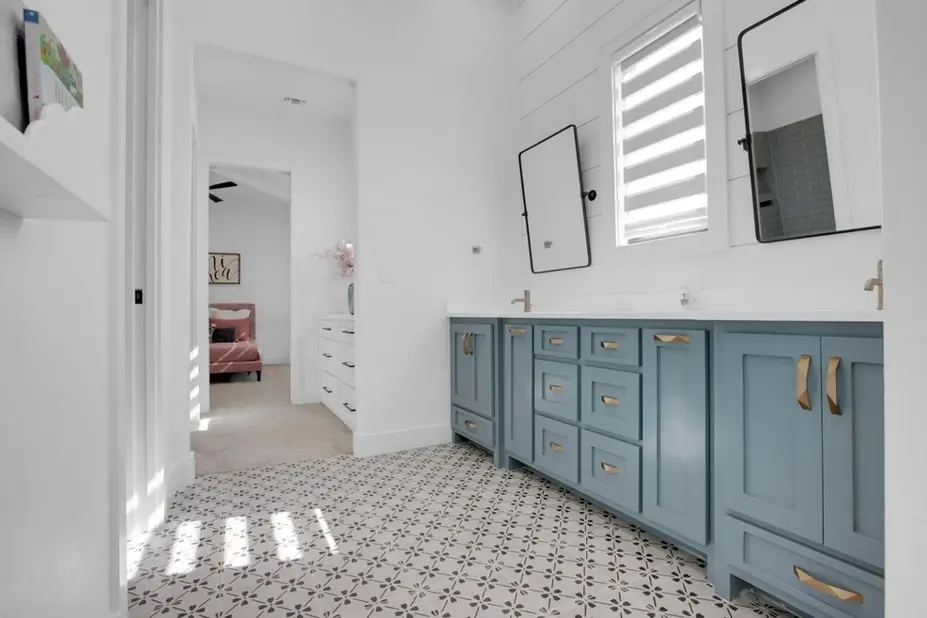 J Rister Custom Homes Lubbock, TX Southfork Project27.webp