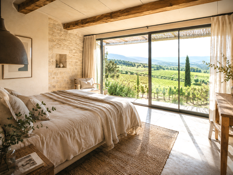 Rénover un hébergement rural avec l'œil de l'architecte d'intérieur : Quand le savoir-faire artisanal devient un levier de rentabilité