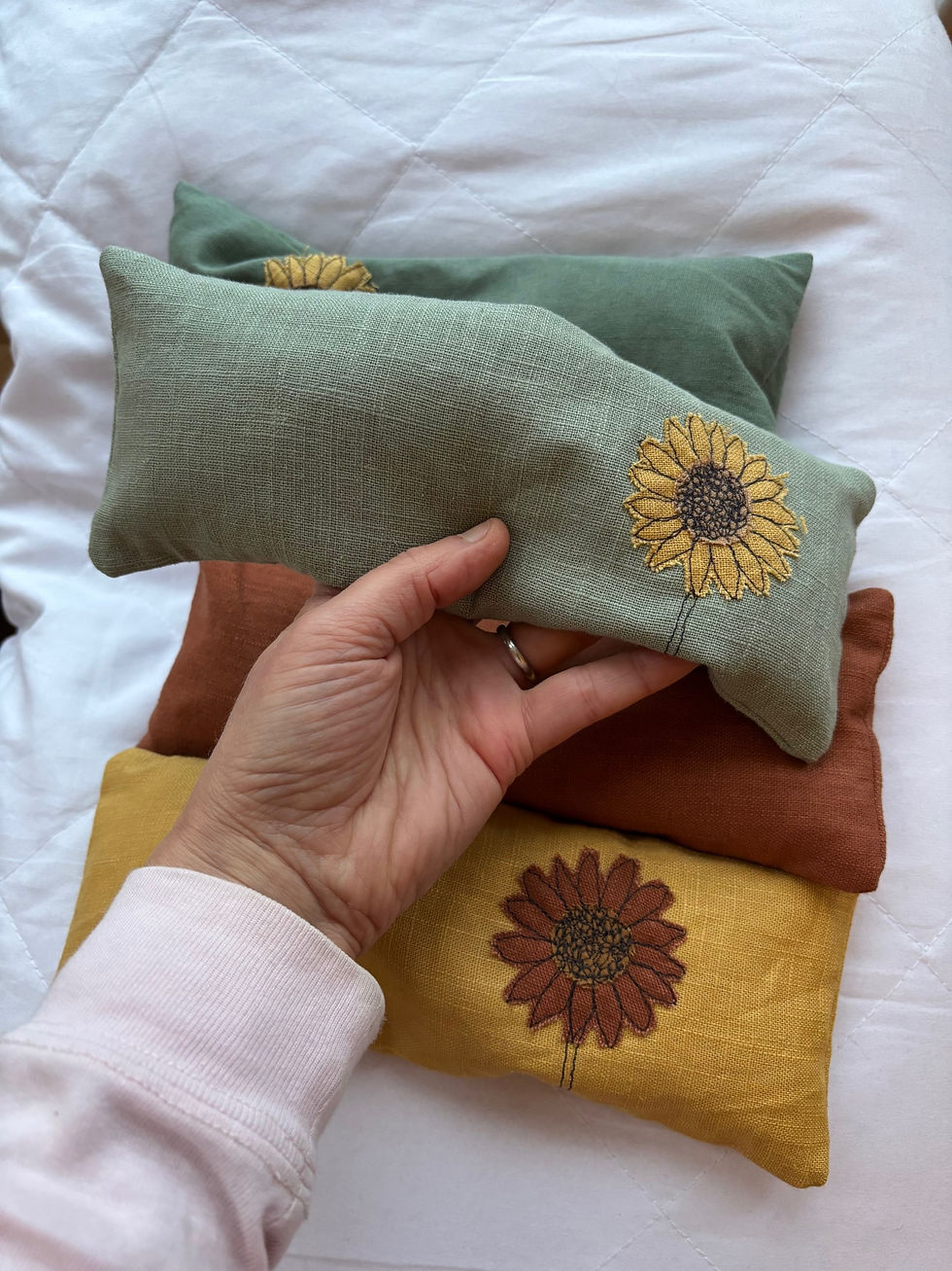 Thumbnail: Lavender & Flaxseed scented relaxing eye pillow