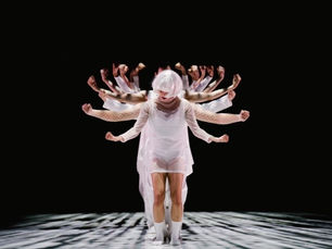 B.DANCE in The Cell: a mesmerising look at self conversation in a time of chaos