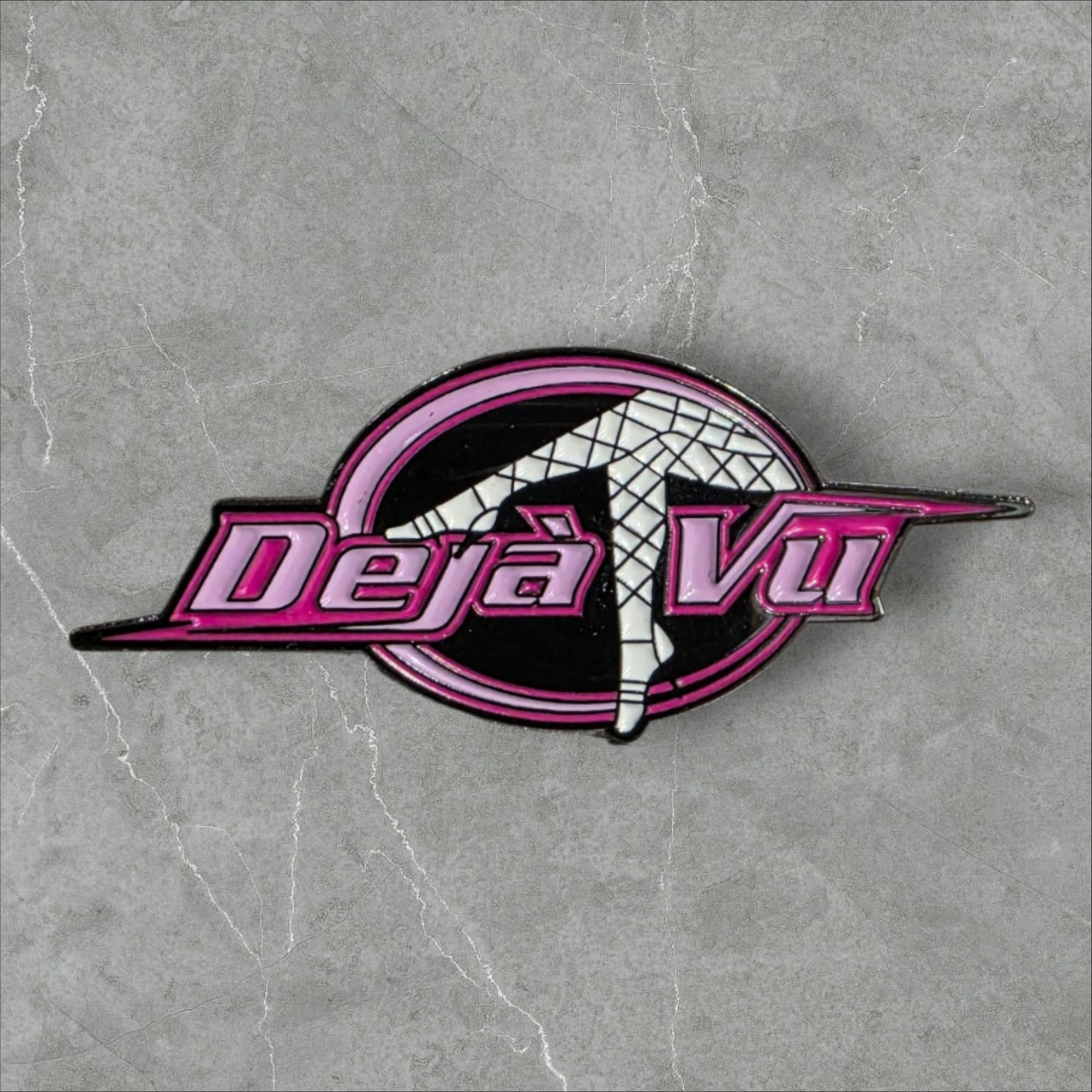 DejaVu  Pin