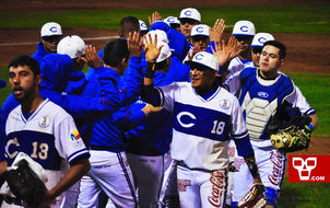 Manzaneros le abolla la corona al campeón