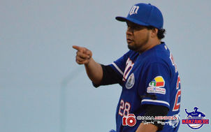 Efren Guzman se trae el primero ante Soles