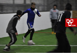 KNOCK OUT DE EDREDONES EN HANGAR CENTER