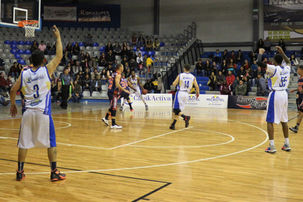 Conozca los refuerzos de manzaneros vs Indios