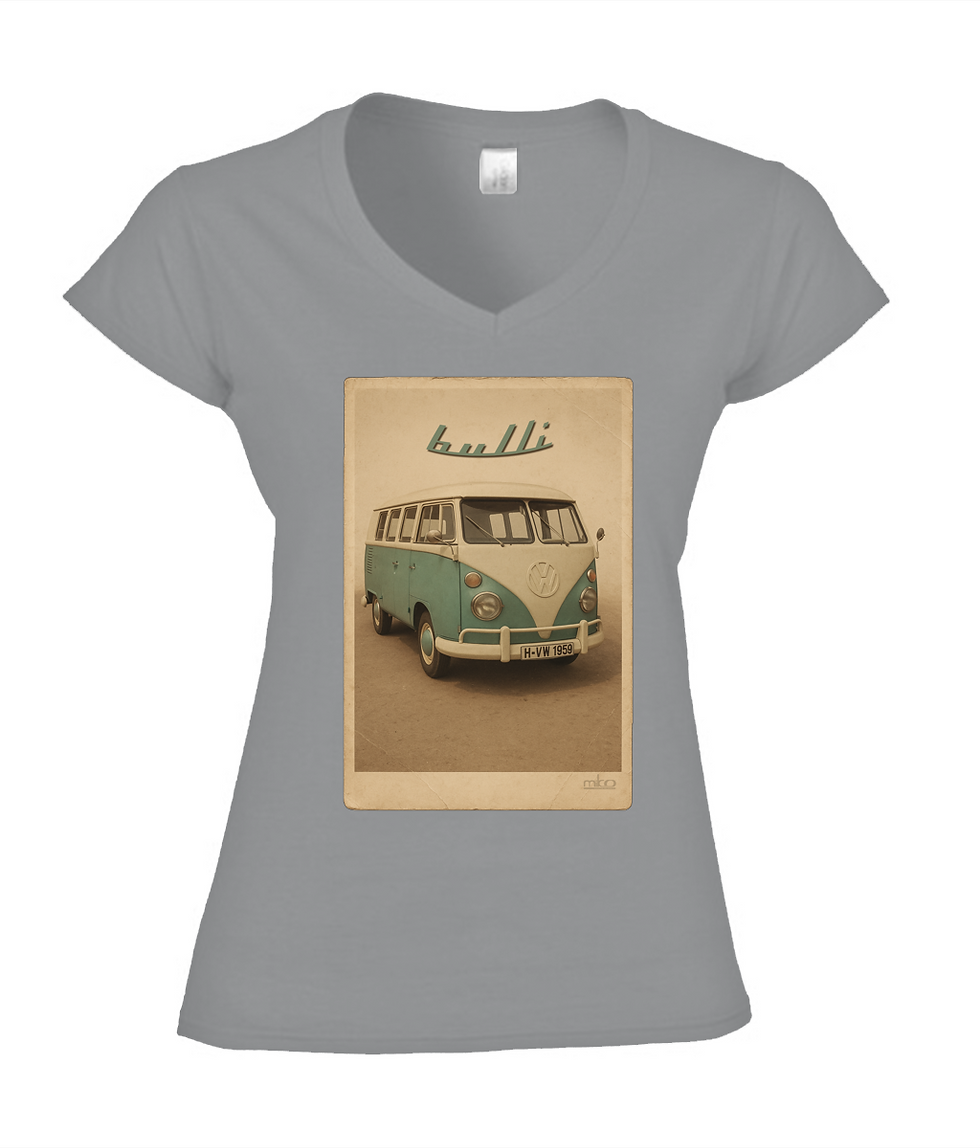 Thumbnail: Bulli Miko Fitted V-Neck T-Shirt
