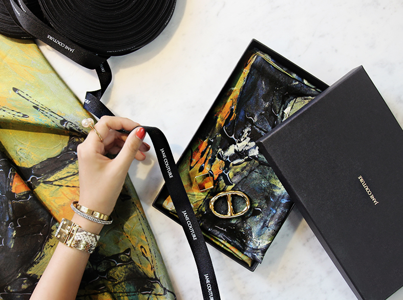 Collaboration scarf RENASON X JANE