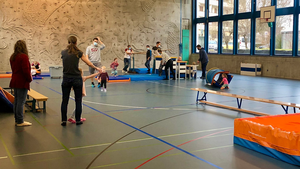 Kinderplausch in der Turnhalle