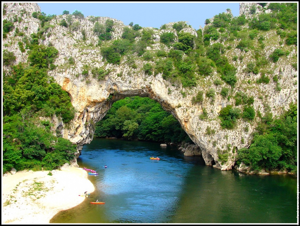 Le célèbre Pont d'Arc