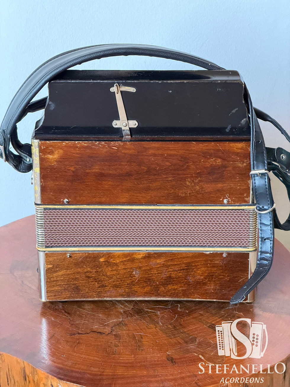 Miniatura: Hohner 60 baixos, sol e dó, muito linda e boa!