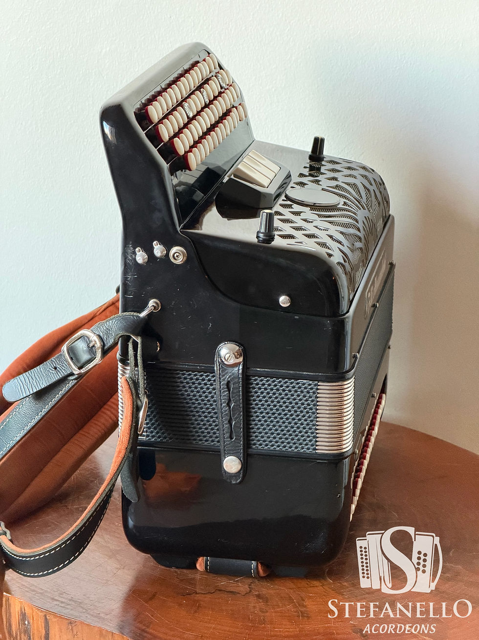 Miniatura: Alessandrini acordeon Italiano, sistema argentino sol e dó