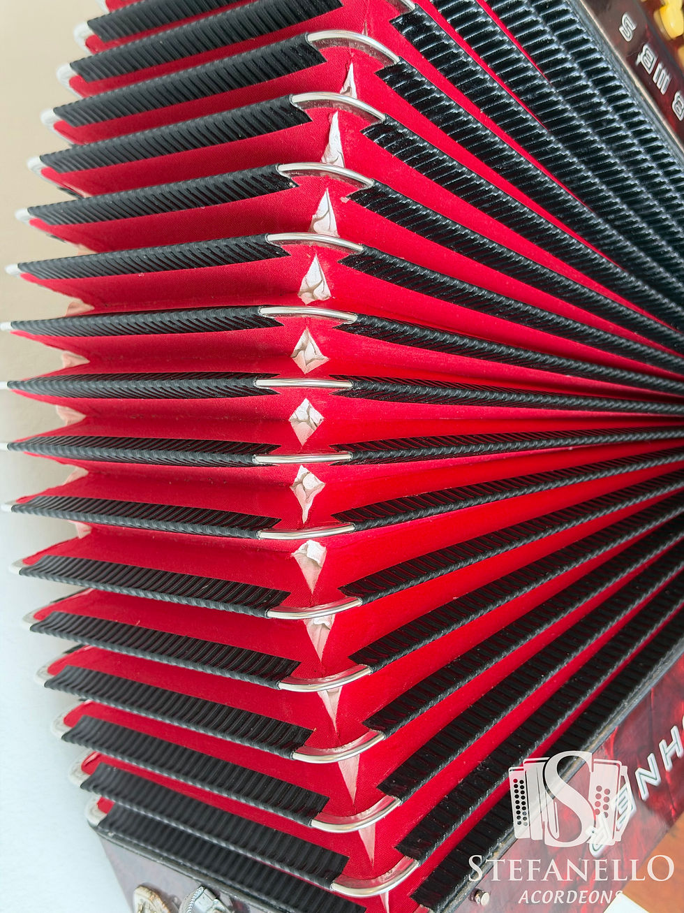 Miniatura: Hohner club iii BS Dó e Fá, terça com 4 registros