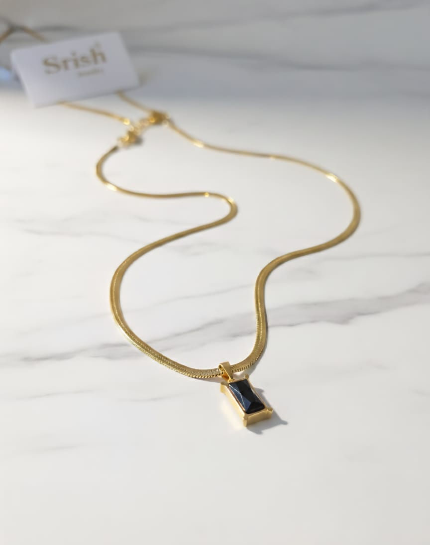 The Noir Luxe Chain