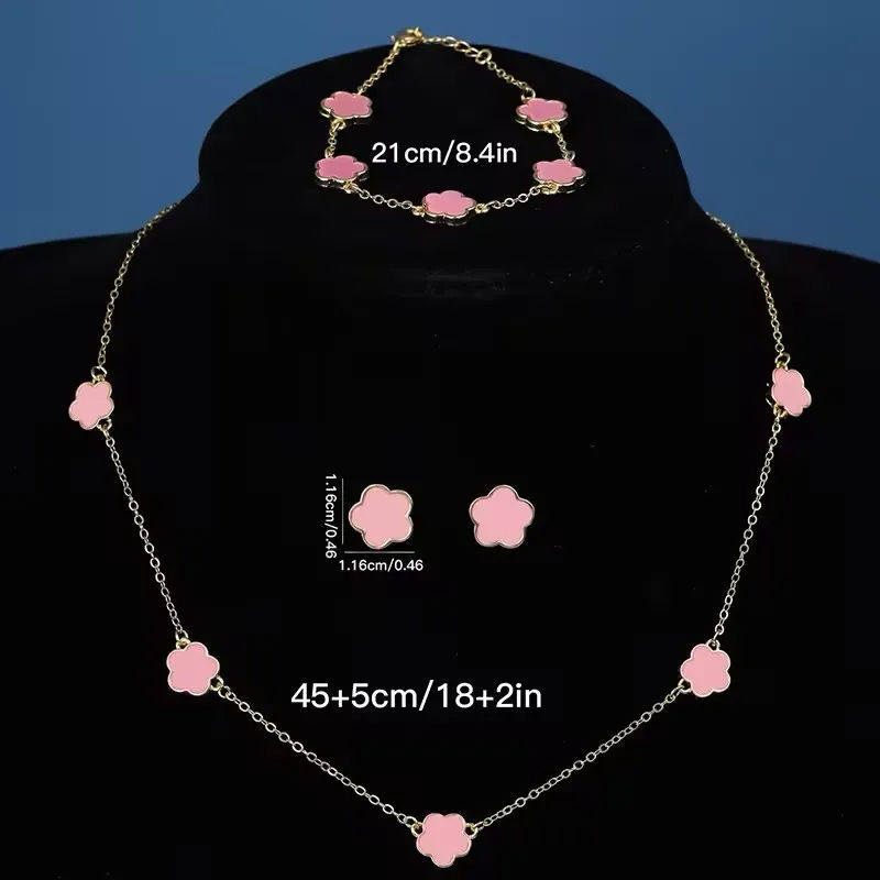Thumbnail: Éclipse Charm Jewellery