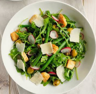 Salade d’haricots verts, pistaches, citron et parmesan