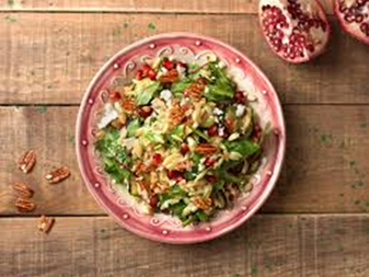 Salade d’orzo, courgette grillée, ricotta & basilic