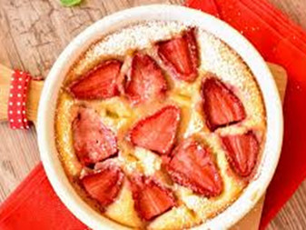  Clafoutis de fraises light en ramequins