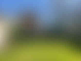 Maison meulière existante et garage en briques