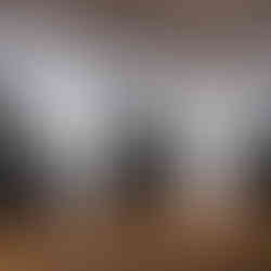 Valeriu Mladin – charcoal drawings on Canson paper from the Political Bestiary series; solo exhibition at Casa Artelor – Mogoșoaia, curated by Mihai Plămădeală. Monumental works depicting humans with animal heads as metaphors of the political world, with images from the opening. Valeriu Mladin – desene în cărbune pe hârtie Canson din seria Political Bestiary; expoziție personală la Casa Artelor – Mogoșoaia, curator Mihai Plămădeală. Lucrări monumentale care reprezintă oameni cu cap de animale, metafore ale lumii politice, cu imagini de la vernisaj.