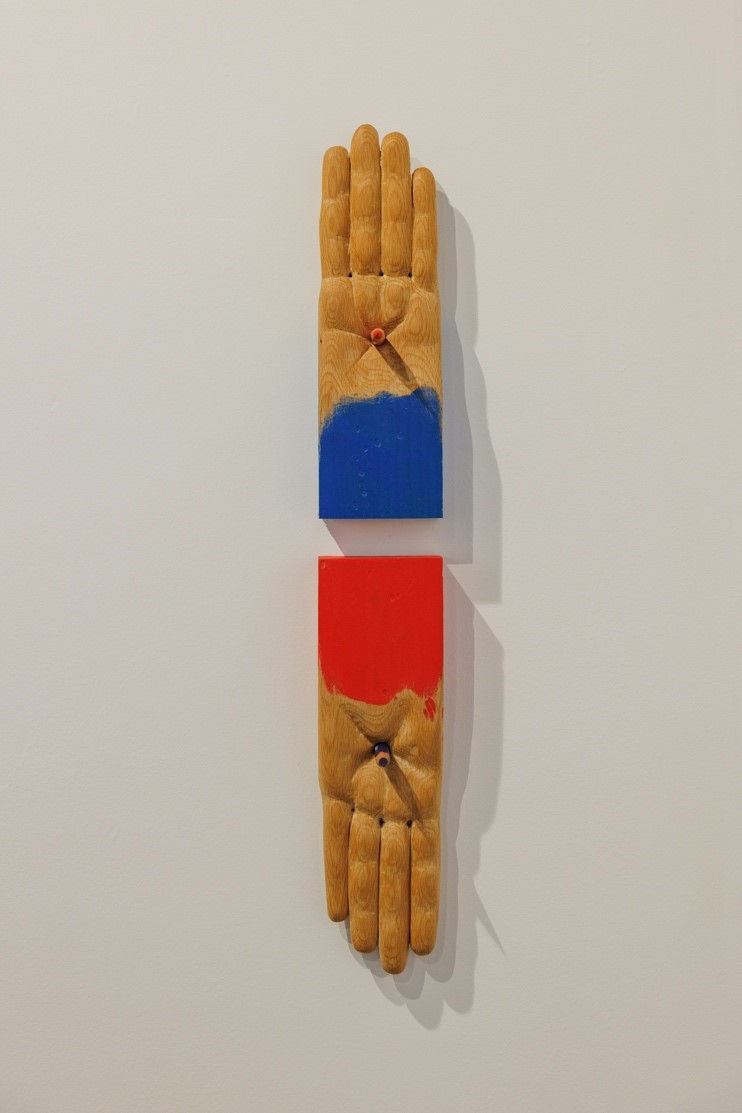 gesneden geslepen gespleten, 2026 Wood, pencil, acrylic paint Pizza Gallery
