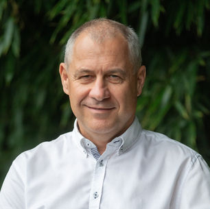 A távhő nem a múlt, hanem megdöbbentően fontos része a jövő zéró emissziós épületeinek – interjú Szarvas Gáborral