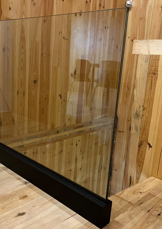 Garde-corps en verre - MIR GALERIE
