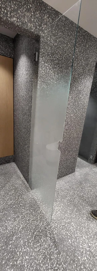 Verre dépoli - MIR GALERIE