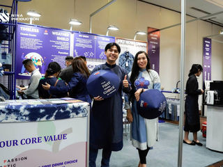 DENIM N JEAN Fair Booth