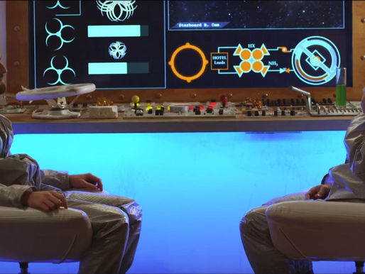 Voyager PEN-15 Short Film Review