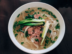 【2026】ハノイのフォー決定版！地元民が愛する名店からミシュラン掲載店まで完全ガイド