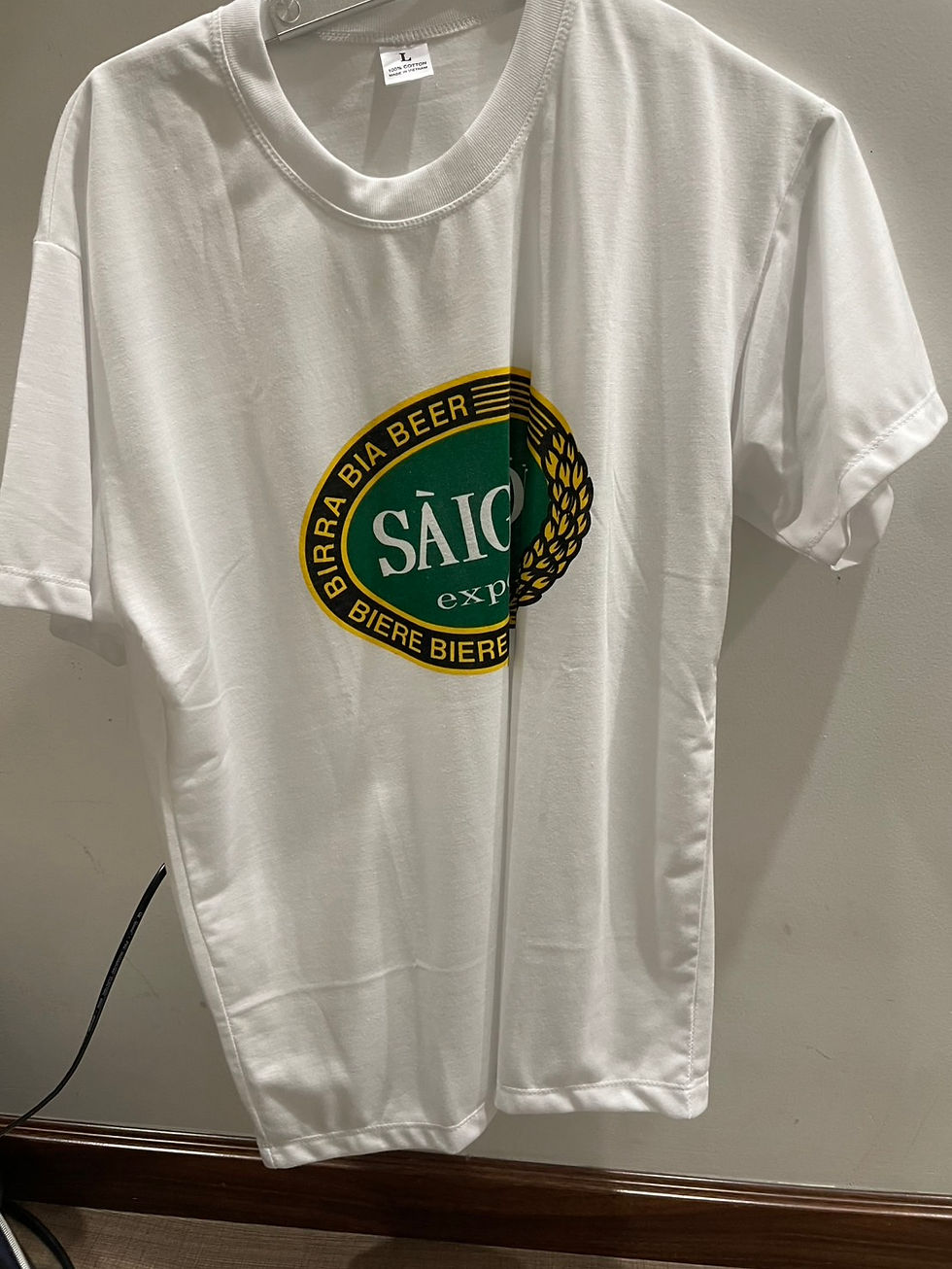 お目当てのサイゴンビールTシャツ