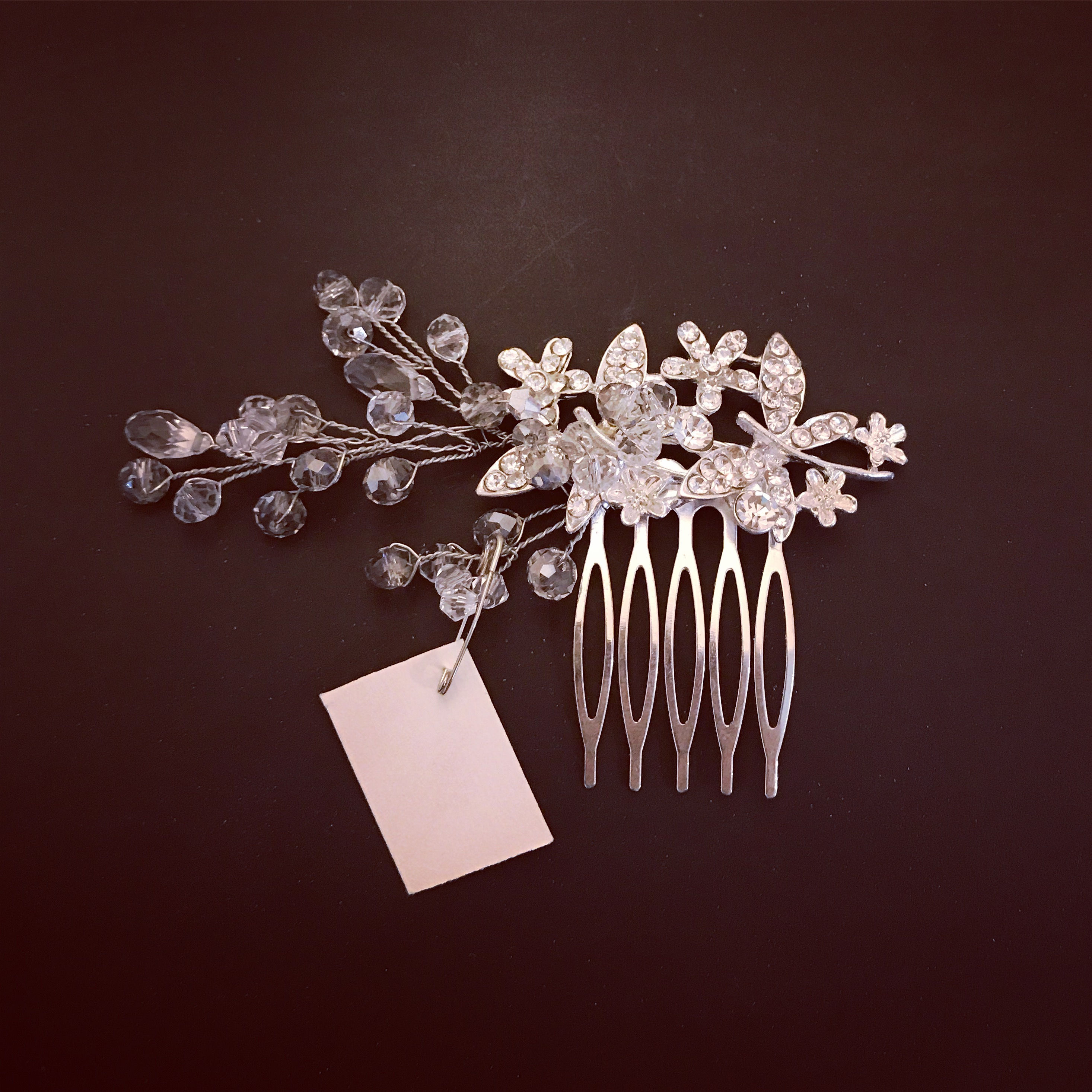 TOCADO DE METAL Y CRISTAL