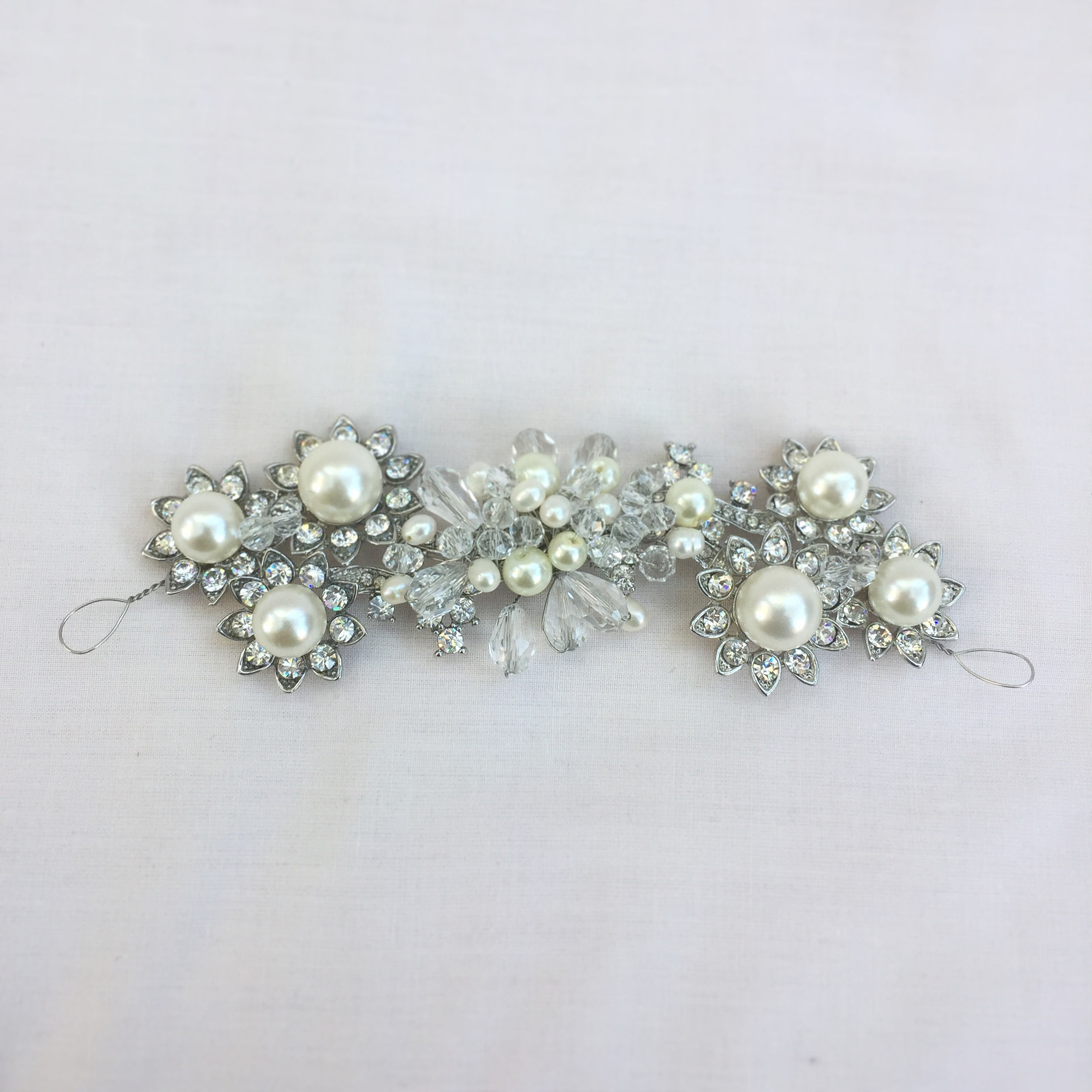 S1-TOCADO DE CRISTAL Y PERLAS