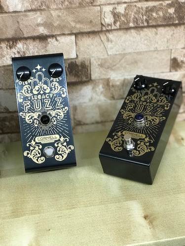 ギター CORNELL Legacy Fuzz file.jpg