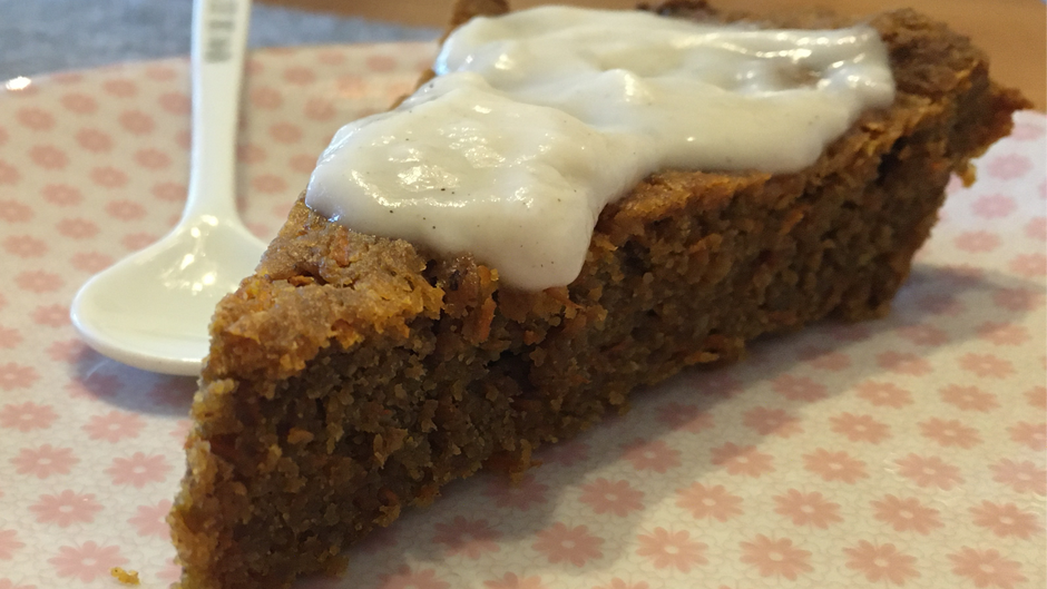 Saftiger Karotten - Nuss Kuchen | vegan & baby proof