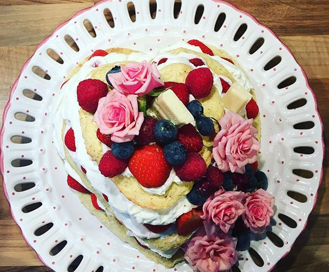 Biskuitstockwerktorte | Kuchen und meine Lieblingsmomente