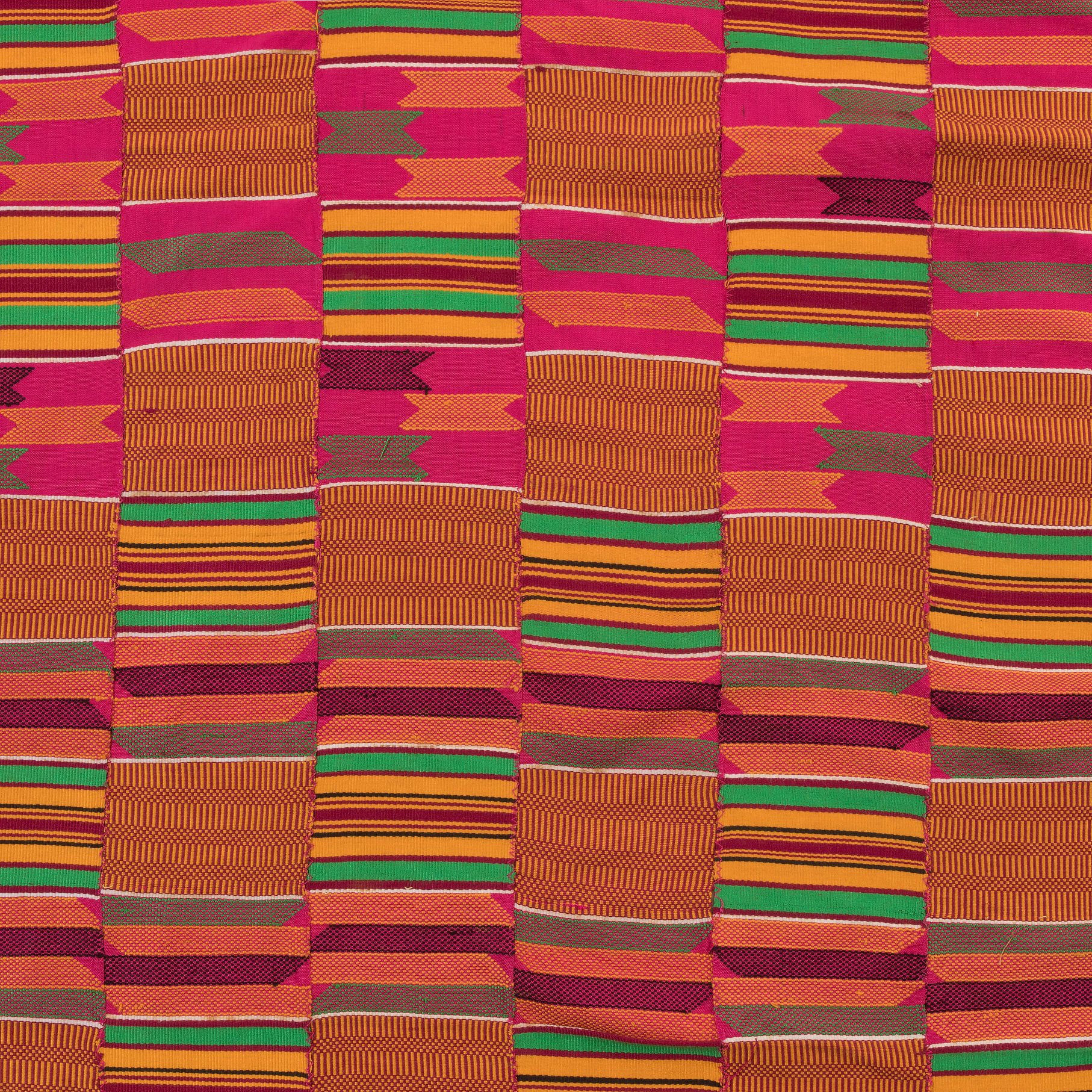 Abusua yɛ dcm “Unity is Strength”