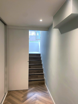 Het nieuwe interieur van de ruimte