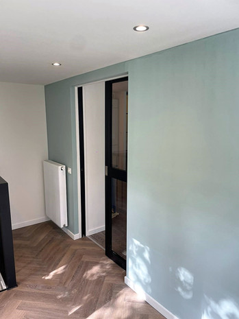 De nieuwe situatie binnen en de muur die werd doorbroken